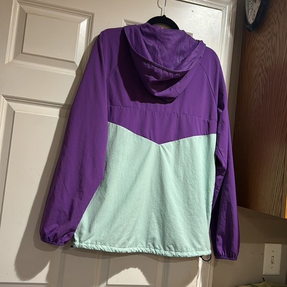 Adidas packable wind jacket - Picture 7 of 9